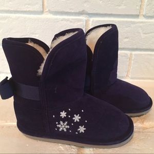 Baby Girl Navy Snowflake Boots
